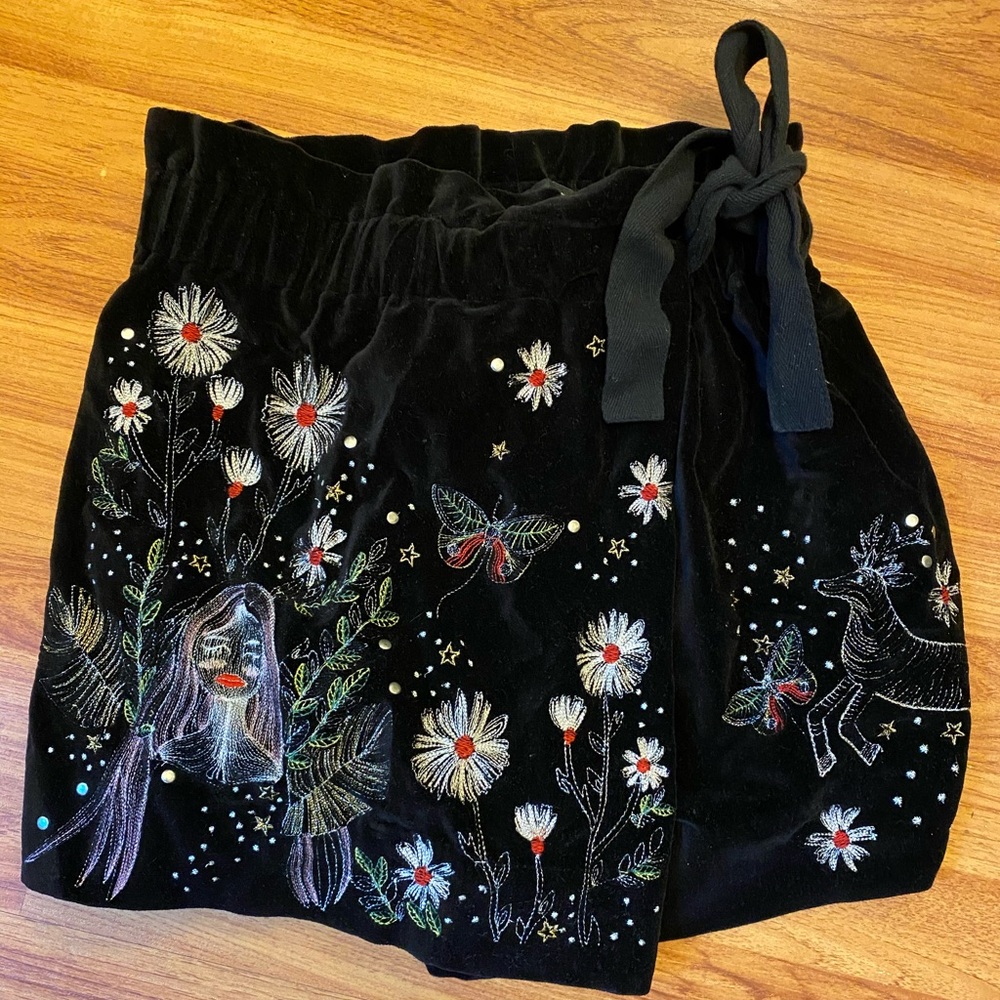 Zara Black Velvet Artsy Skort size S